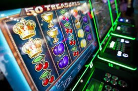 747-2 Casino section showing slot and live dealer game categories on mobile browser